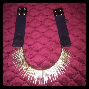 BEBE gold metal plate belt (stretch band)